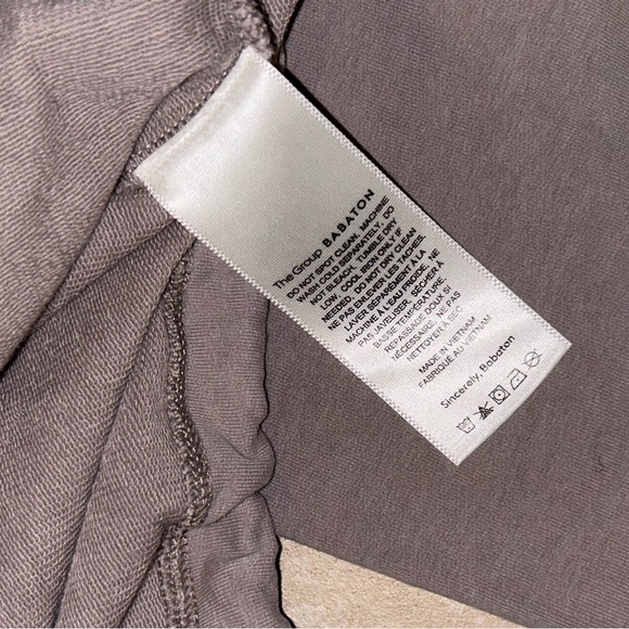 Aritzia The Group By Babaton Region Sweatshirt Cinchable Crew Neck Crop size M - Picture 5 of 8